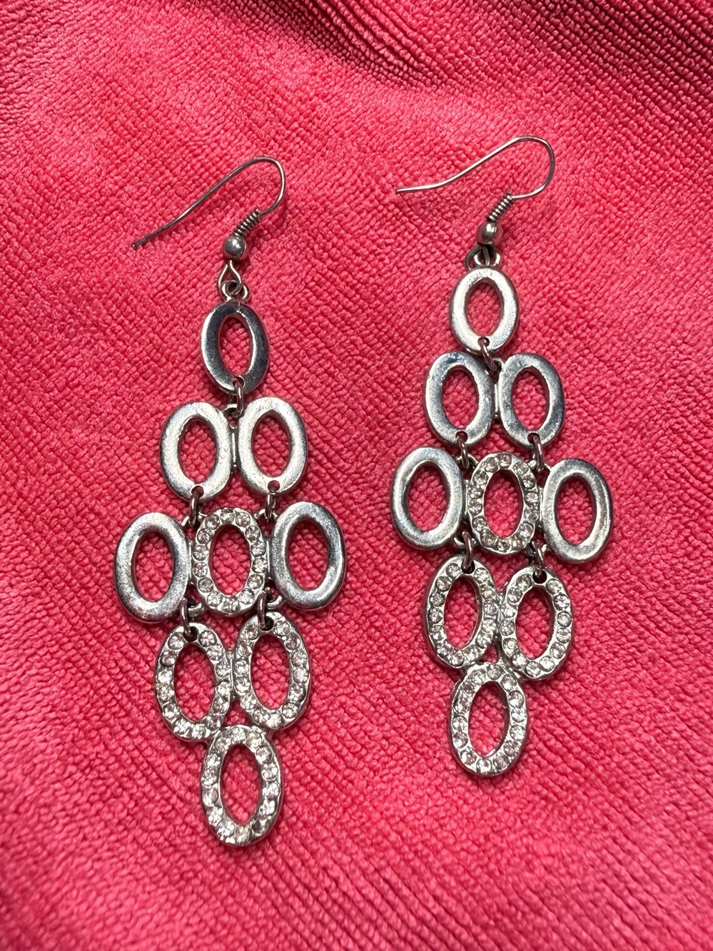 Dazzling Silver Oval Drop Earrings with Rhinestone Accents - Women Jewelry